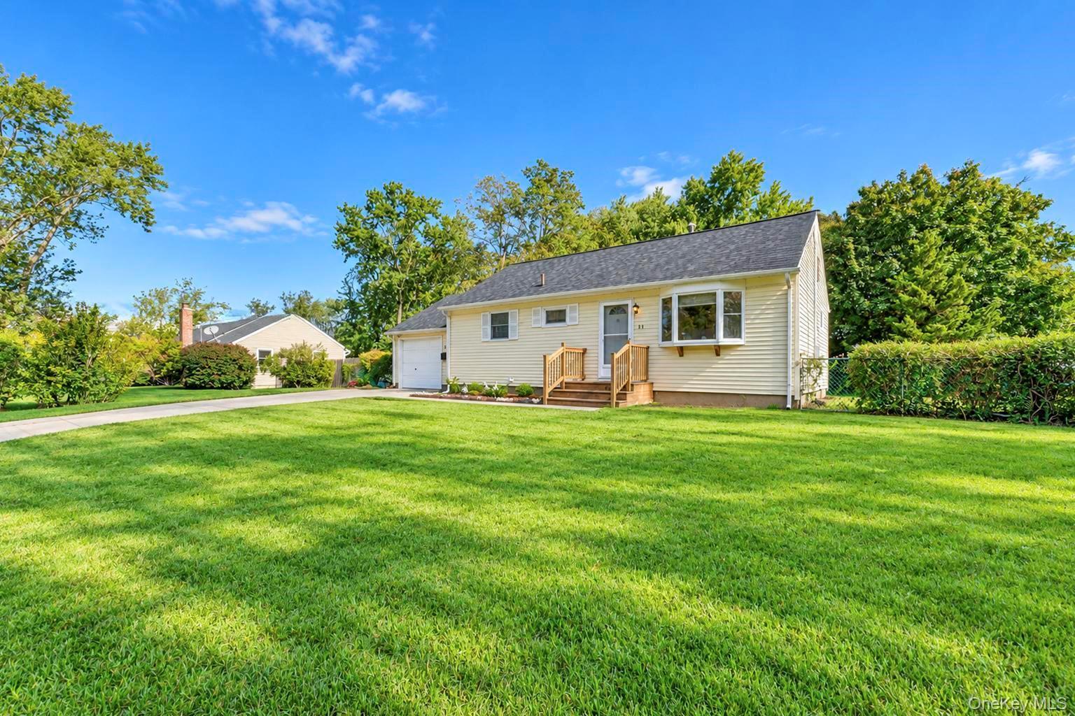 Single Family Midday Drive Suffolk County, NY 11720, MLS-1058385-2