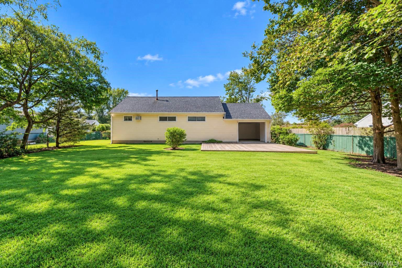 Single Family Midday Drive Suffolk County, NY 11720, MLS-1058385-28