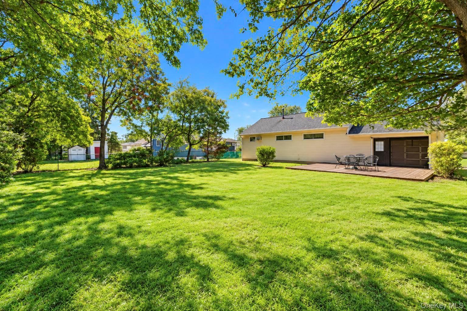 Single Family Midday Drive Suffolk County, NY 11720, MLS-1058385-29