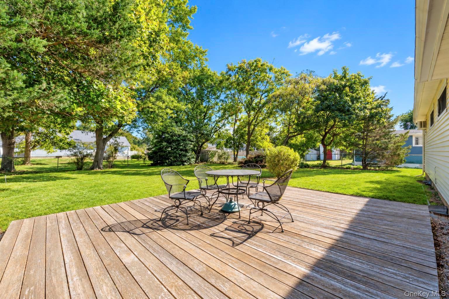 Single Family Midday Drive Suffolk County, NY 11720, MLS-1058385-32