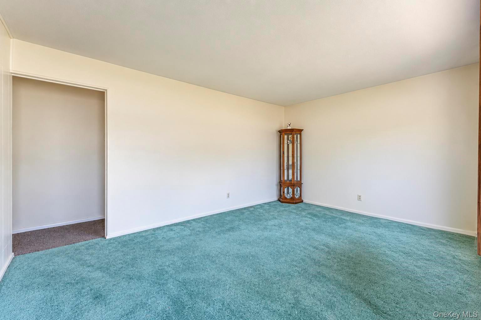 Single Family Midday Drive Suffolk County, NY 11720, MLS-1058385-4