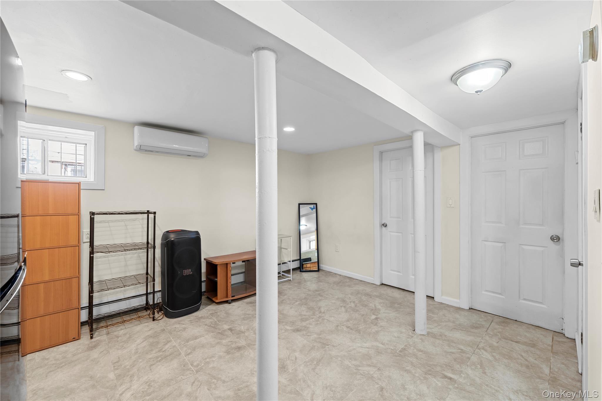 Single Family 166th Street Queens, NY 11433, MLS-1058405-22