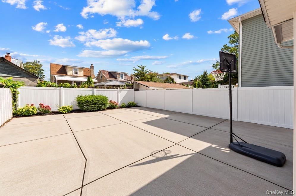 Single Family 166th Street Queens, NY 11433, MLS-1058405-27