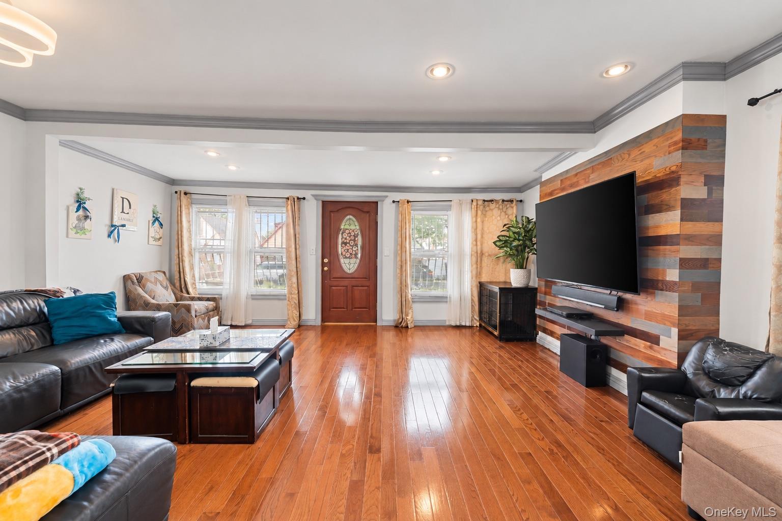 Single Family 166th Street Queens, NY 11433, MLS-1058405-5
