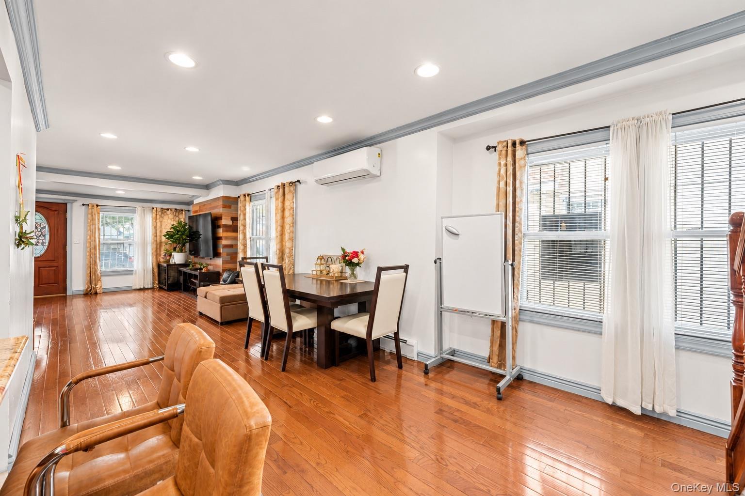Single Family 166th Street Queens, NY 11433, MLS-1058405-6