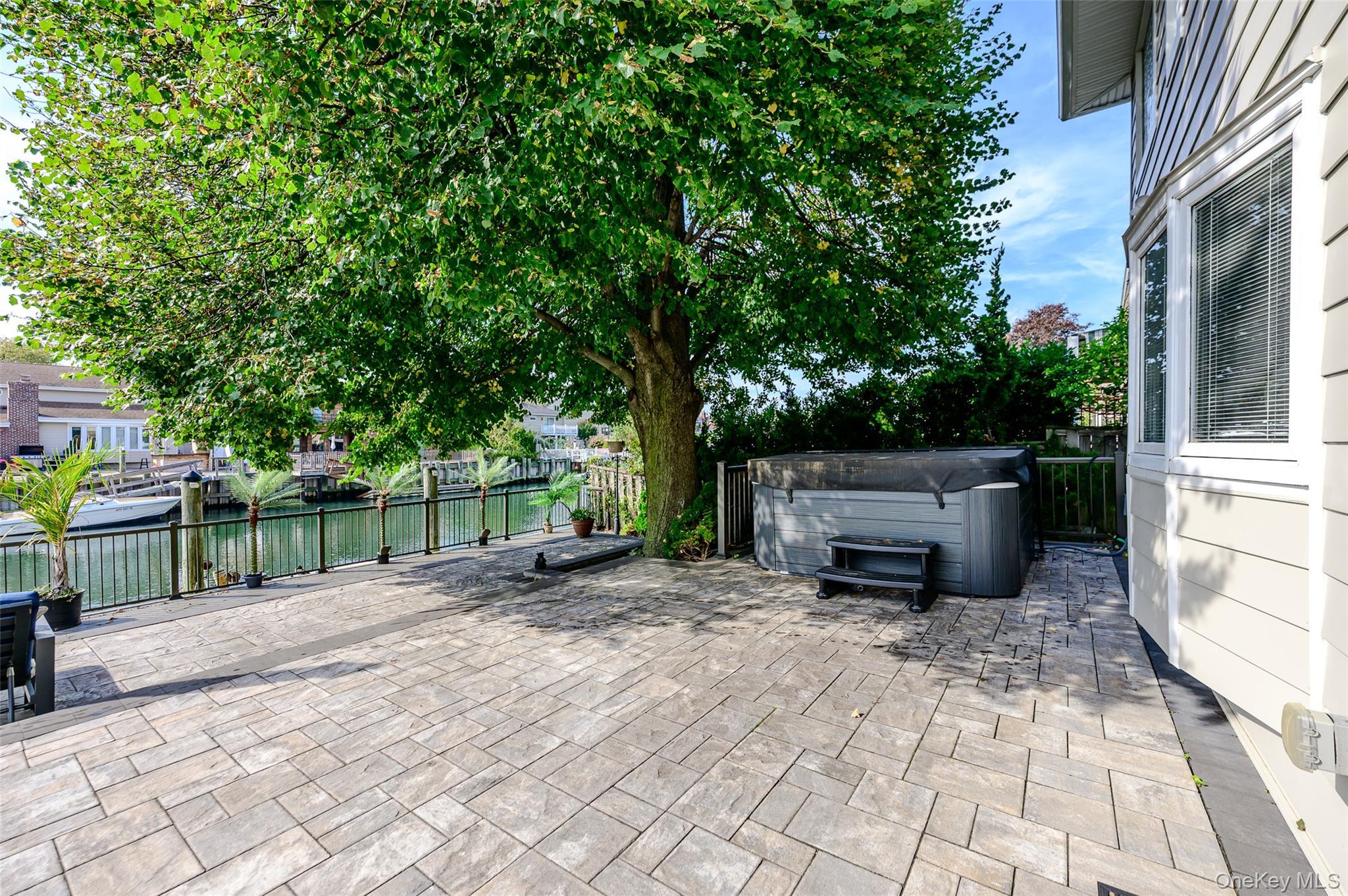 Single Family Lagoon Drive E Nassau County, NY 11561, MLS-1058413-35