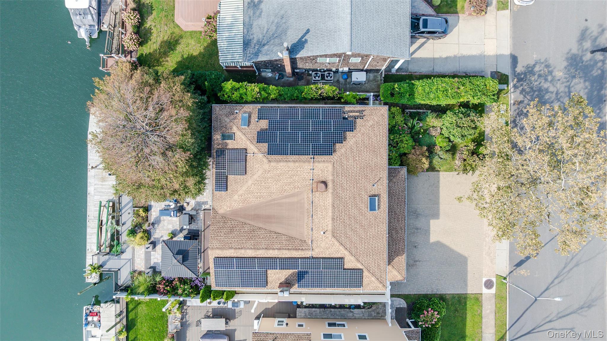Single Family Lagoon Drive E Nassau County, NY 11561, MLS-1058413-43