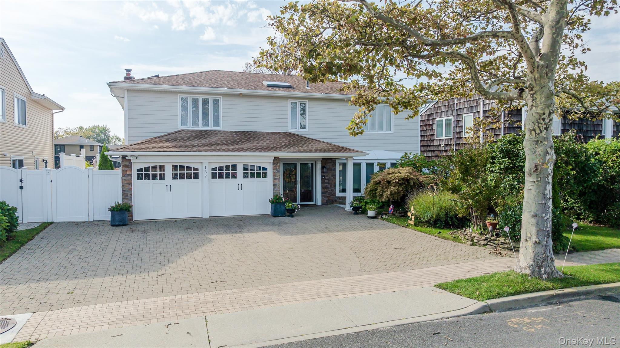 Single Family Lagoon Drive E  Nassau County, NY 11561, MLS-1058413-47