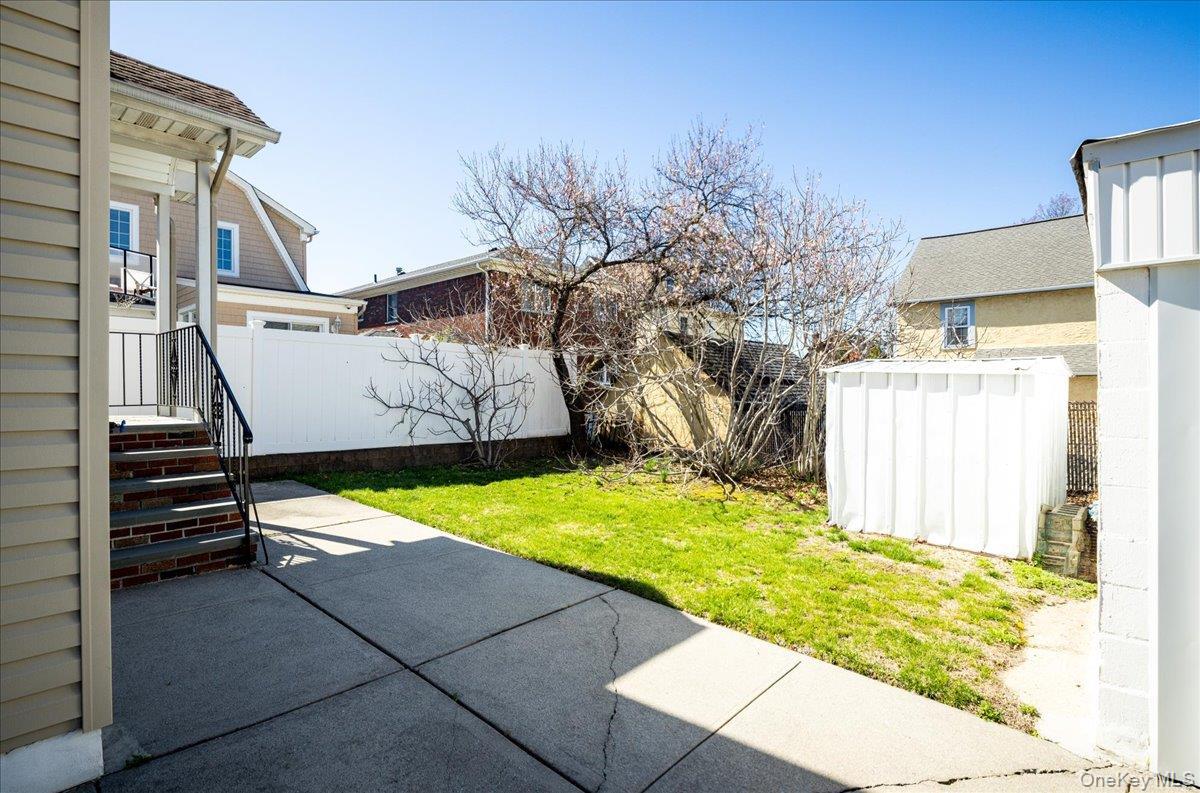 Single Family 10th Avenue Queens, NY 11357, MLS-1058424-29