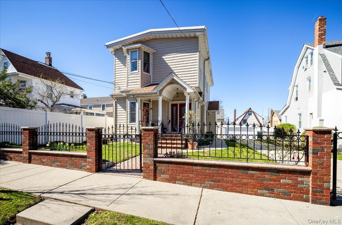 Single Family 10th Avenue Queens, NY 11357, MLS-1058424-3