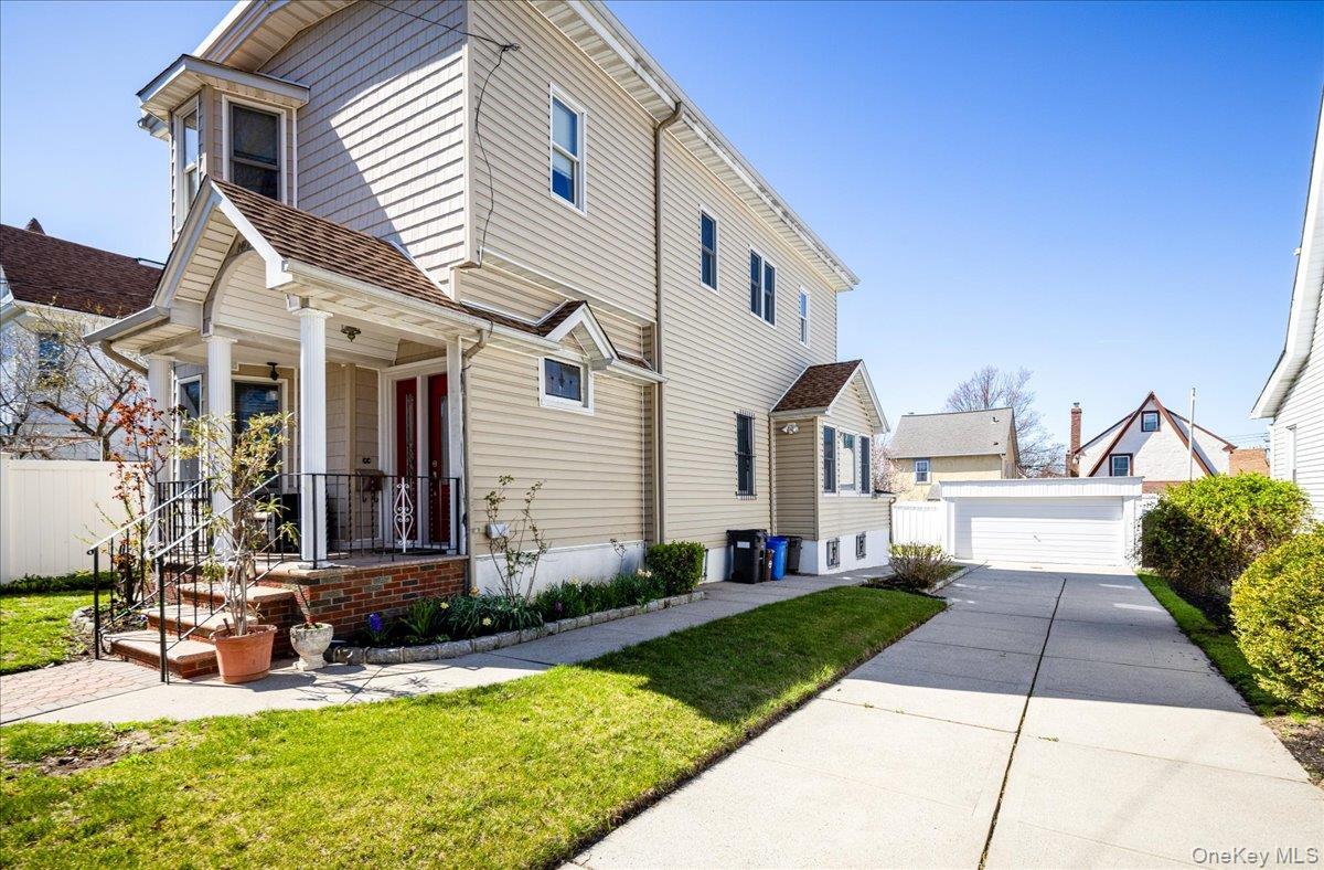 Single Family 10th Avenue Queens, NY 11357, MLS-1058424-4