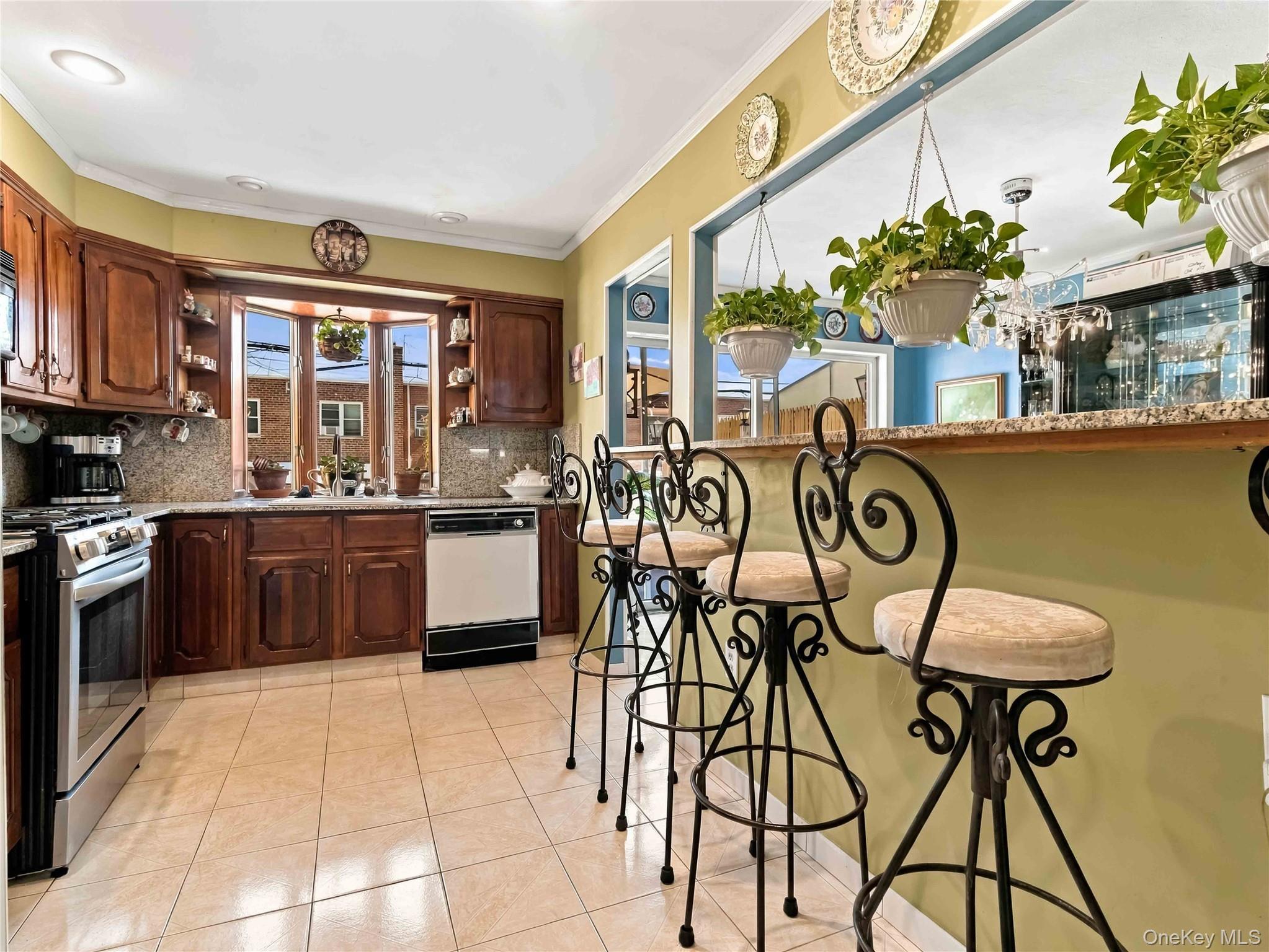 Single Family 76th Street Queens, NY 11370, MLS-1058429-11