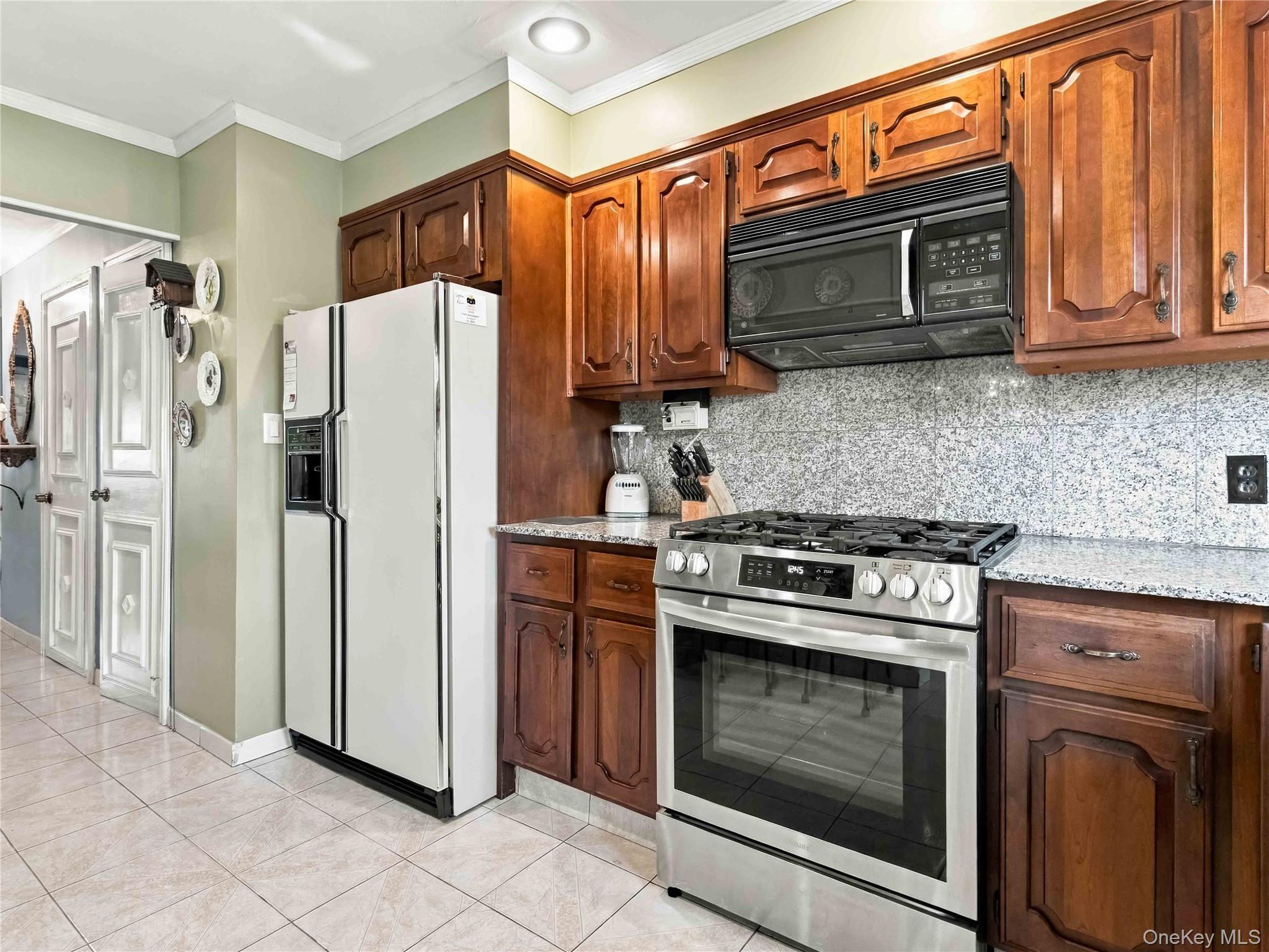 Single Family 76th Street Queens, NY 11370, MLS-1058429-8