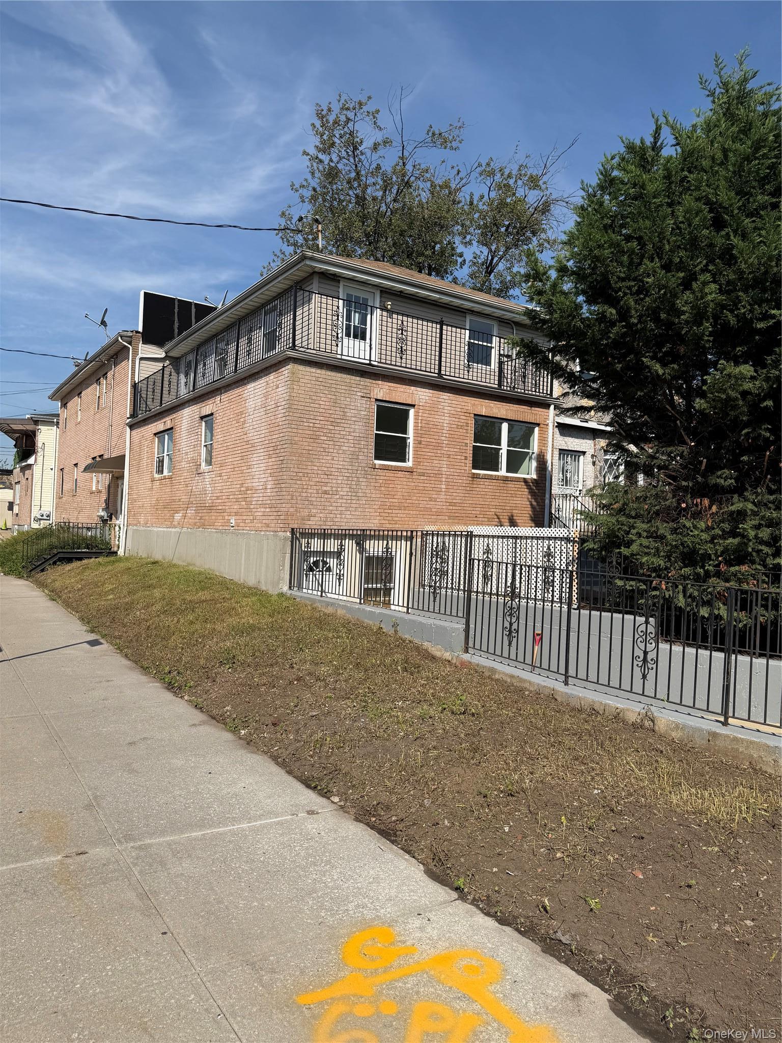 Single Family 176th Street  Queens, NY 11434, MLS-1058462-4