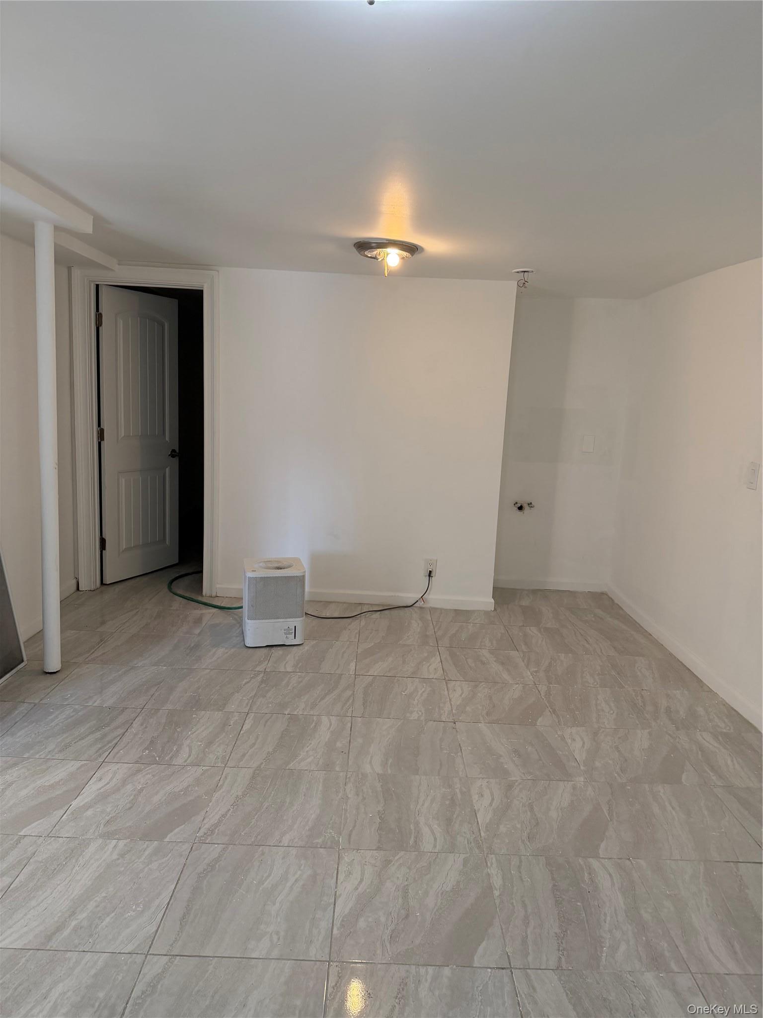 Single Family 176th Street  Queens, NY 11434, MLS-1058462-44