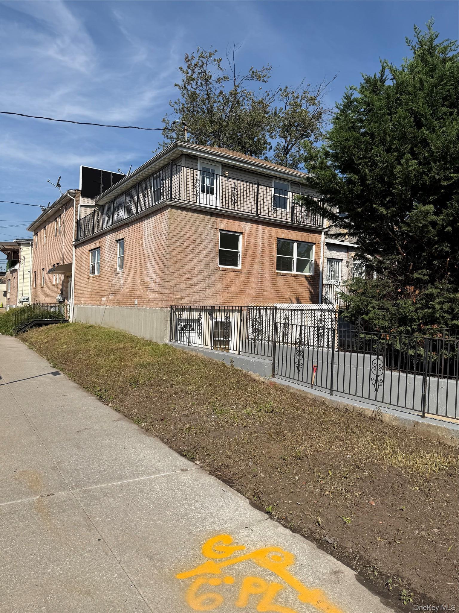 Single Family 176th Street  Queens, NY 11434, MLS-1058462-5