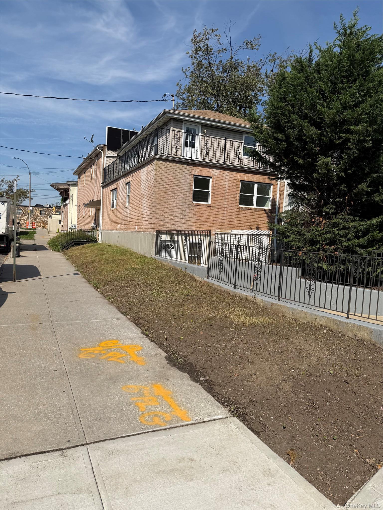 Single Family 176th Street  Queens, NY 11434, MLS-1058462-6