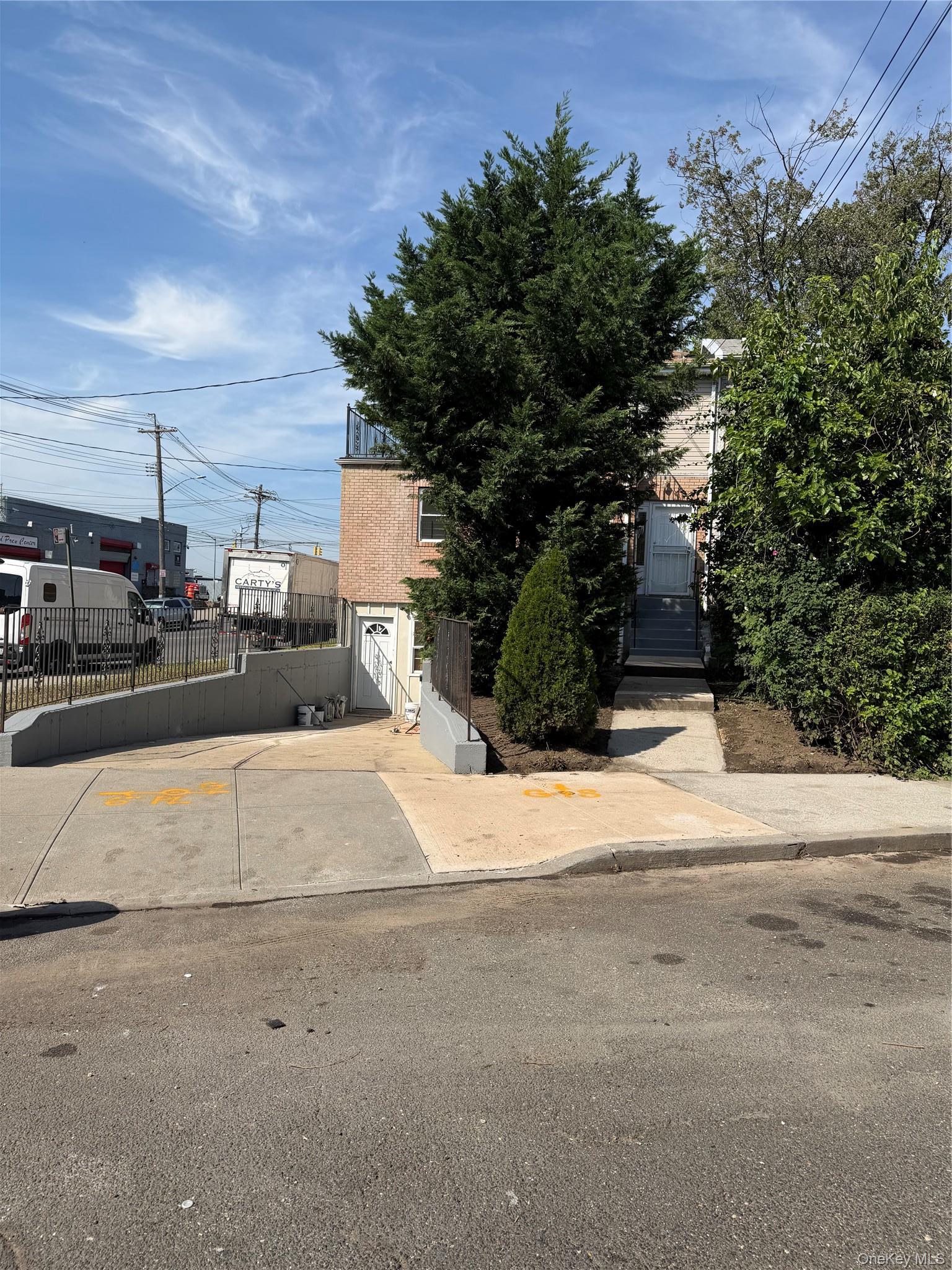 Single Family 176th Street  Queens, NY 11434, MLS-1058462-9