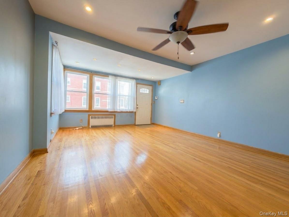 Single Family 60th Place Queens, NY 11385, MLS-1058464-15