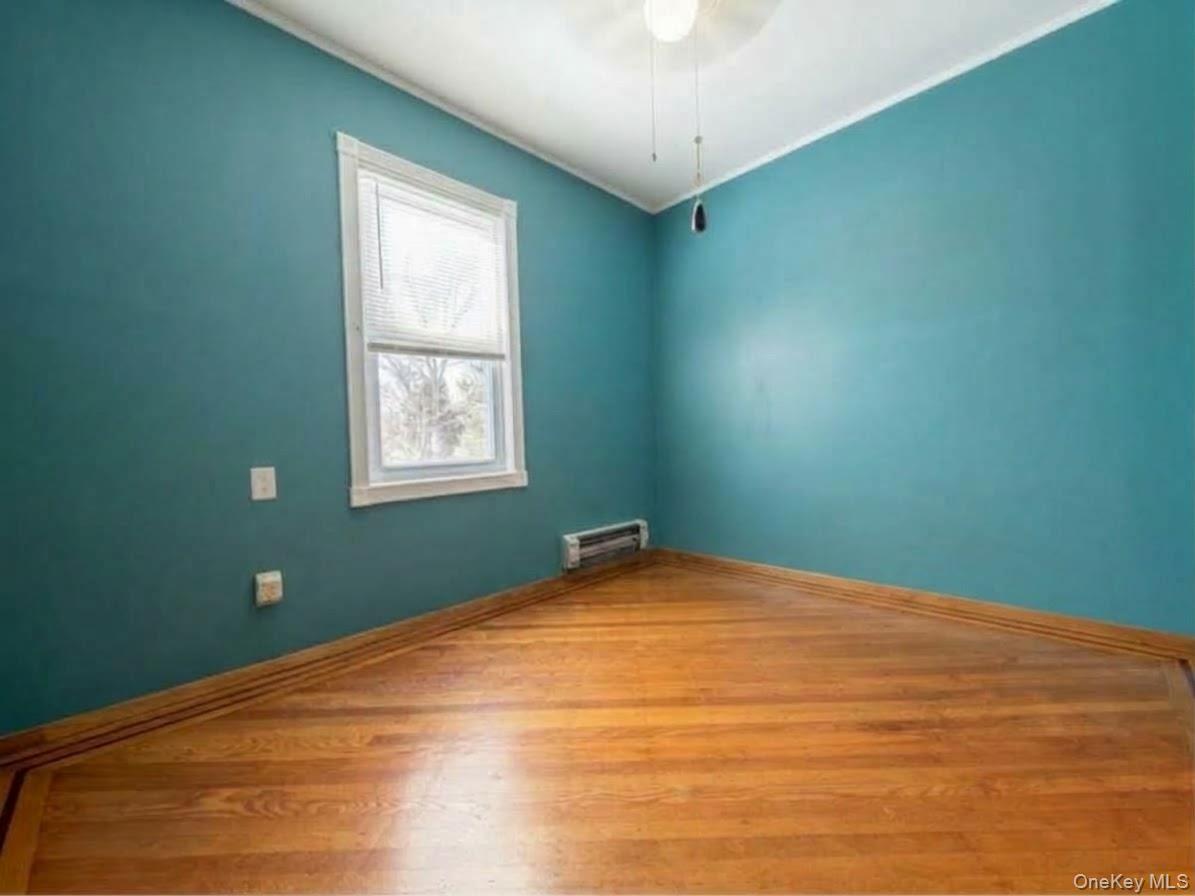 Single Family 60th Place Queens, NY 11385, MLS-1058464-19