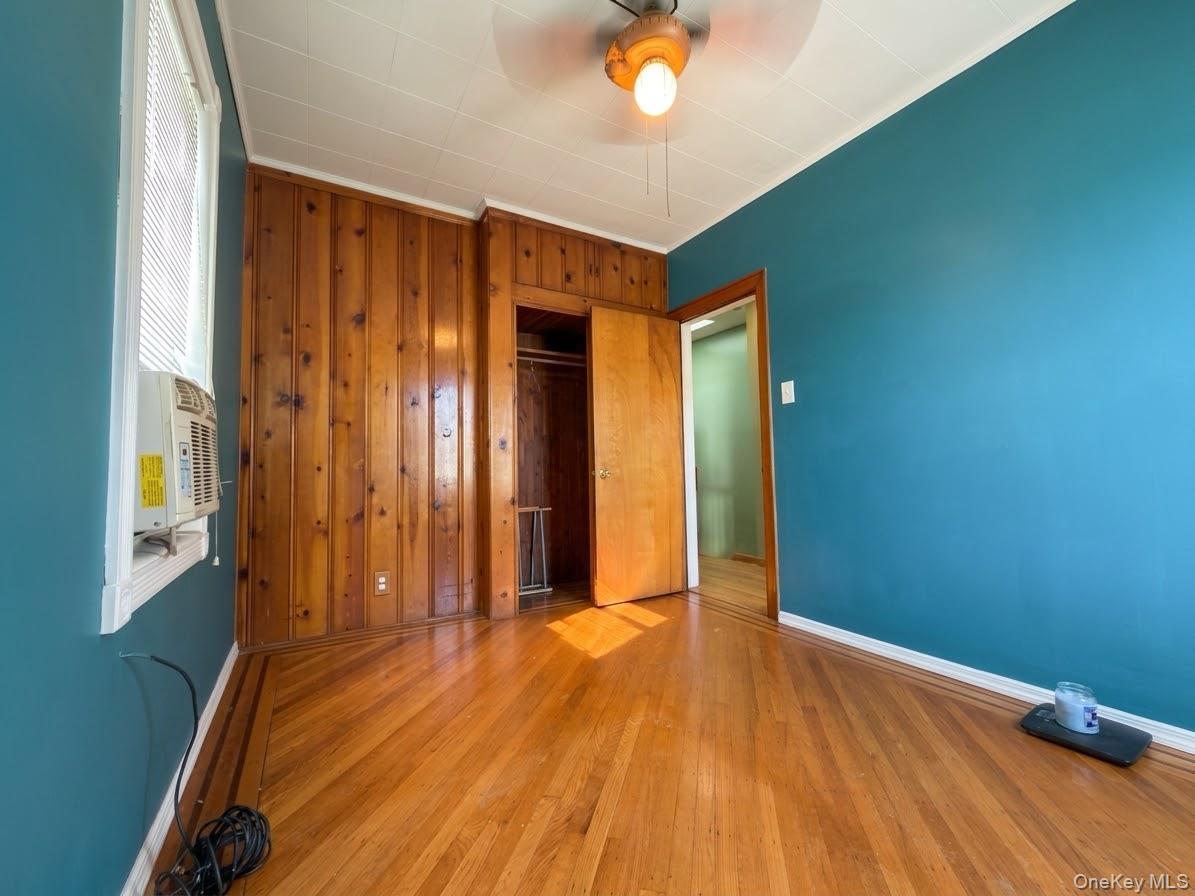 Single Family 60th Place Queens, NY 11385, MLS-1058464-21