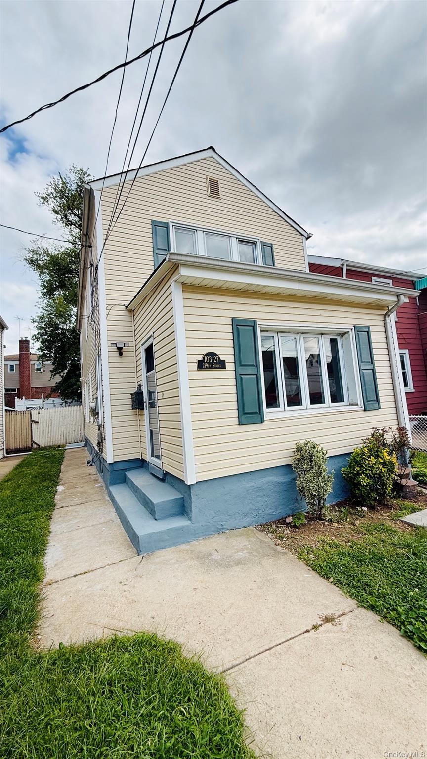 Single Family 219th Street Queens, NY 11429, MLS-1058472-3