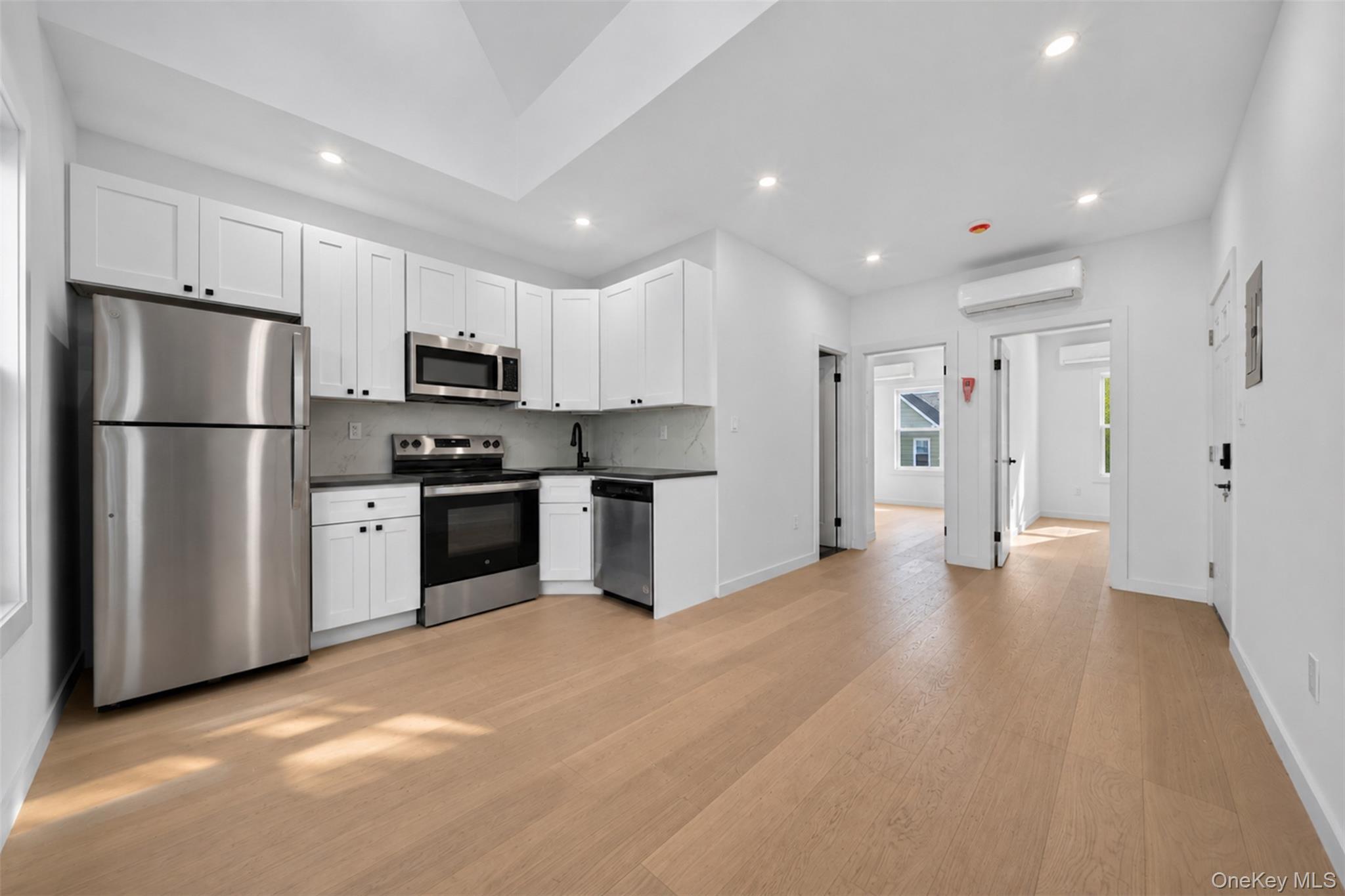 Single Family 69th Avenue Queens, NY 11375, MLS-1058480-7