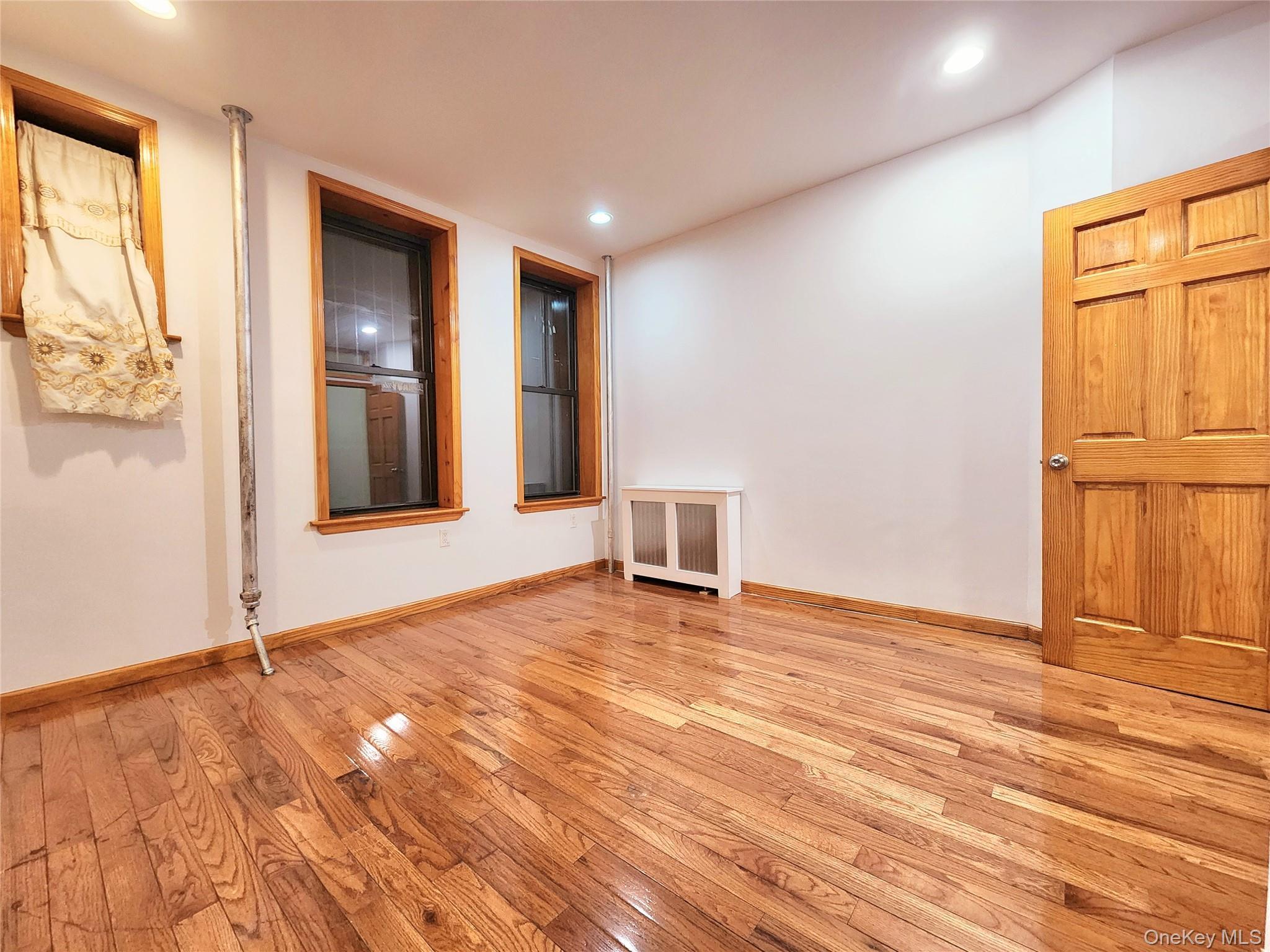Single Family Seneca Avenue Queens, NY 11385, MLS-1058487-9