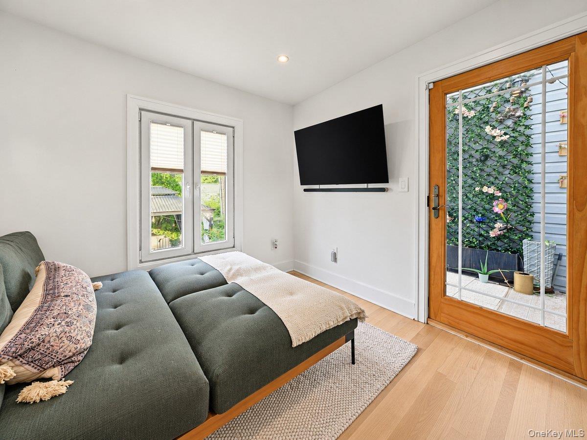 Single Family Austin Street Queens, NY 11415, MLS-1058500-12