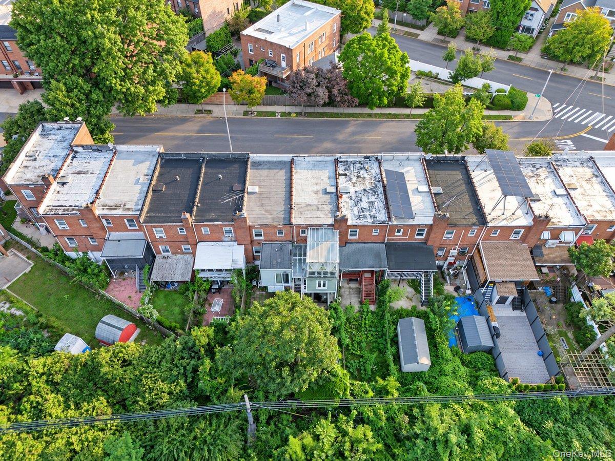 Single Family Austin Street Queens, NY 11415, MLS-1058500-3