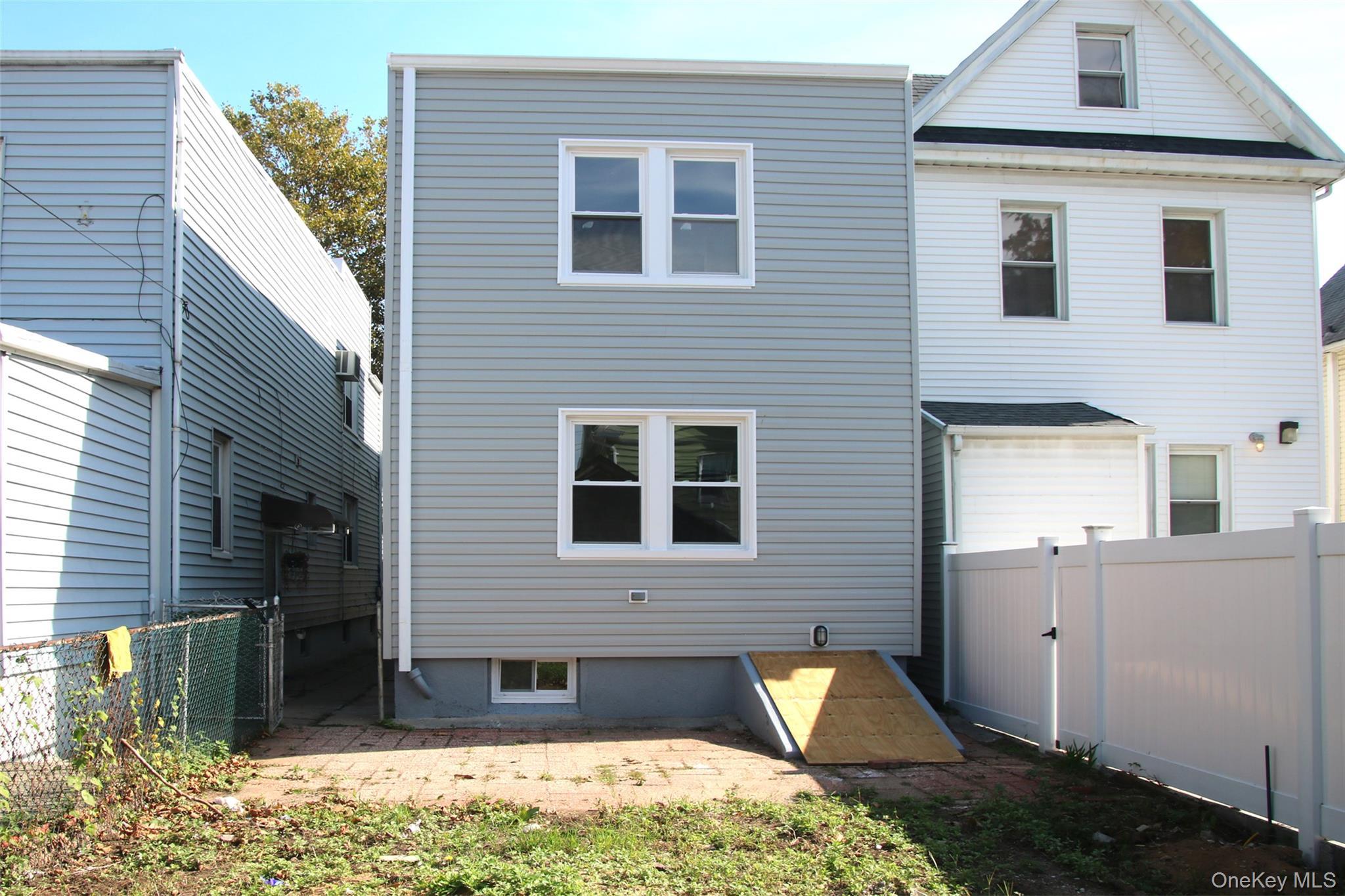 Single Family 89th Street  Queens, NY 11417, MLS-1058548-2