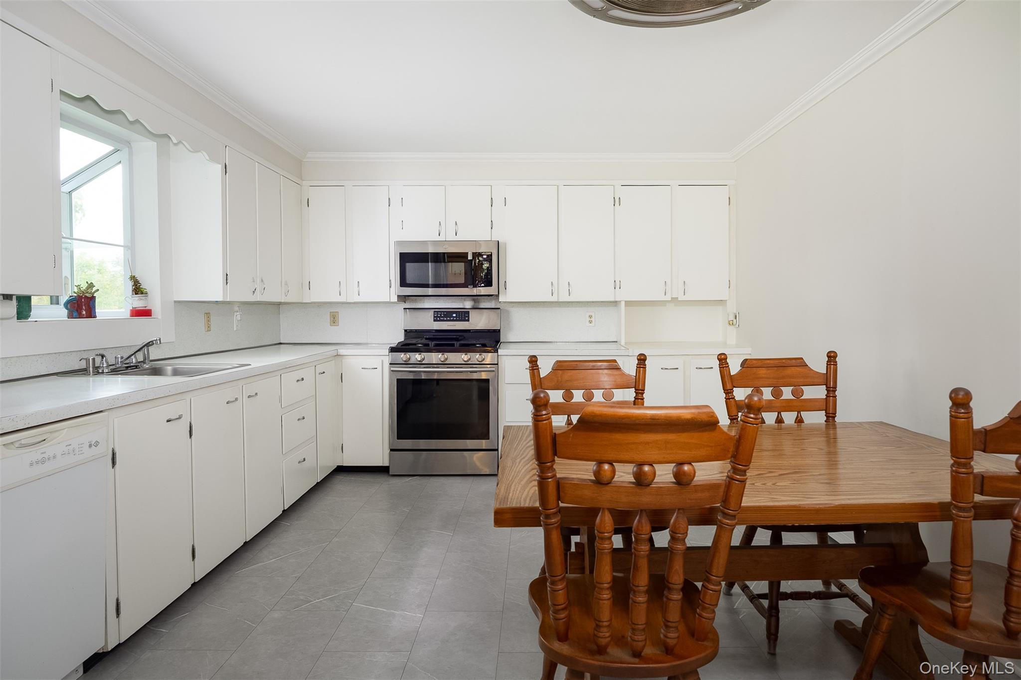 Single Family Bloomer Road  Dutchess County, NY 12540, MLS-1058561-10