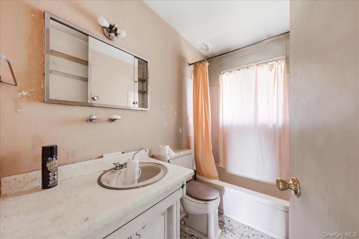 Single Family 120th Avenue Queens, NY 11412, MLS-1058577-11