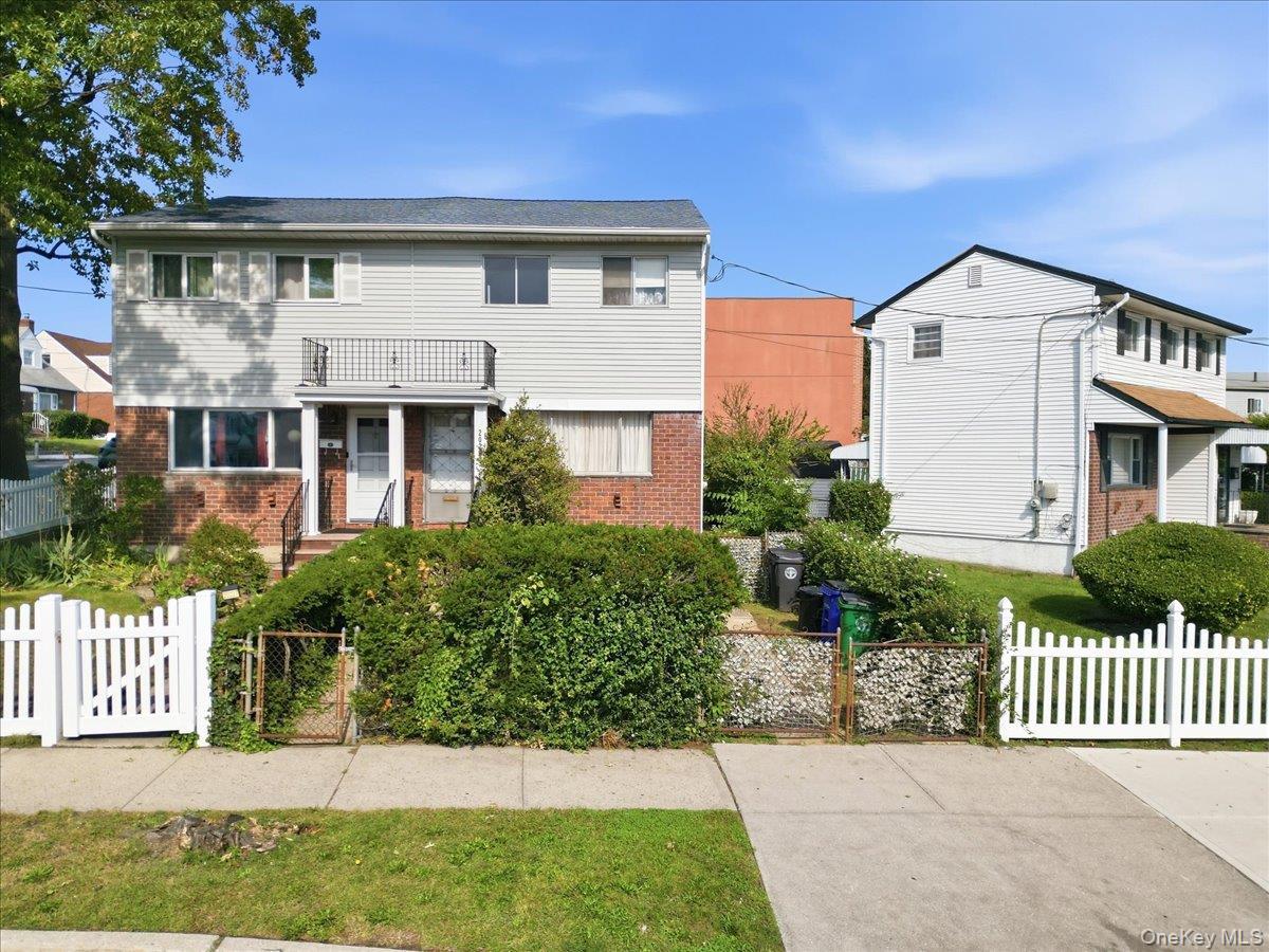 Single Family 120th Avenue Queens, NY 11412, MLS-1058577-3