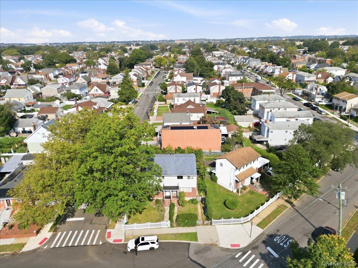 Single Family 120th Avenue  Queens, NY 11412, MLS-1058577-33