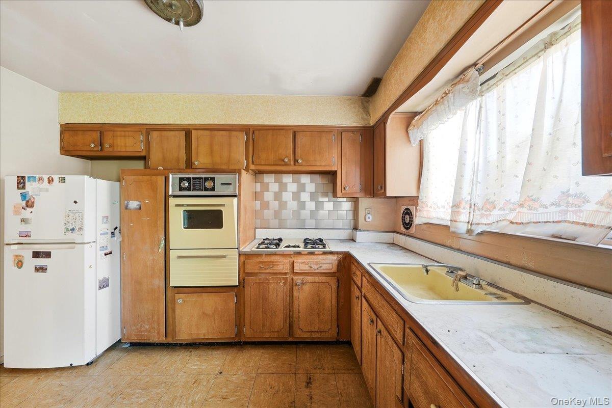 Single Family 120th Avenue Queens, NY 11412, MLS-1058577-9