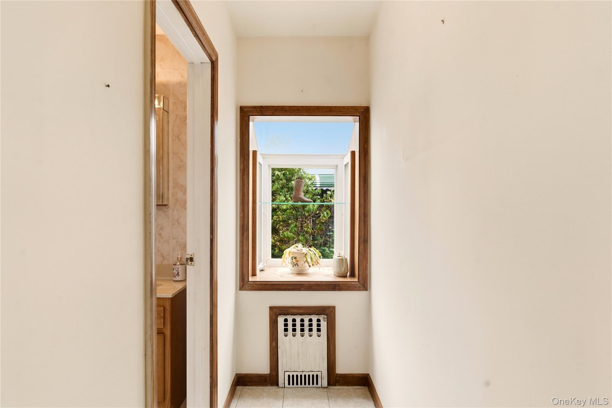 Single Family 25th Avenue Queens, NY 11357, MLS-1058592-10