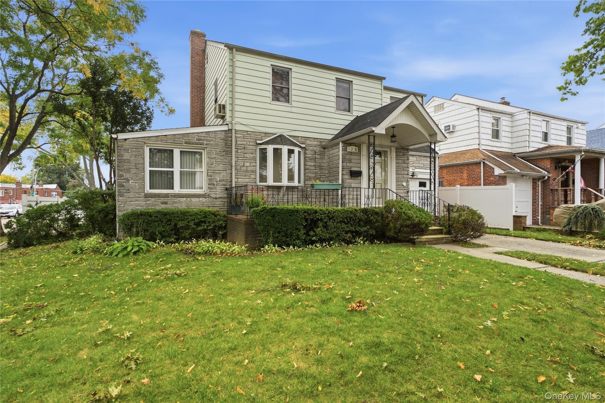 Single Family 25th Avenue Queens, NY 11357, MLS-1058592-20