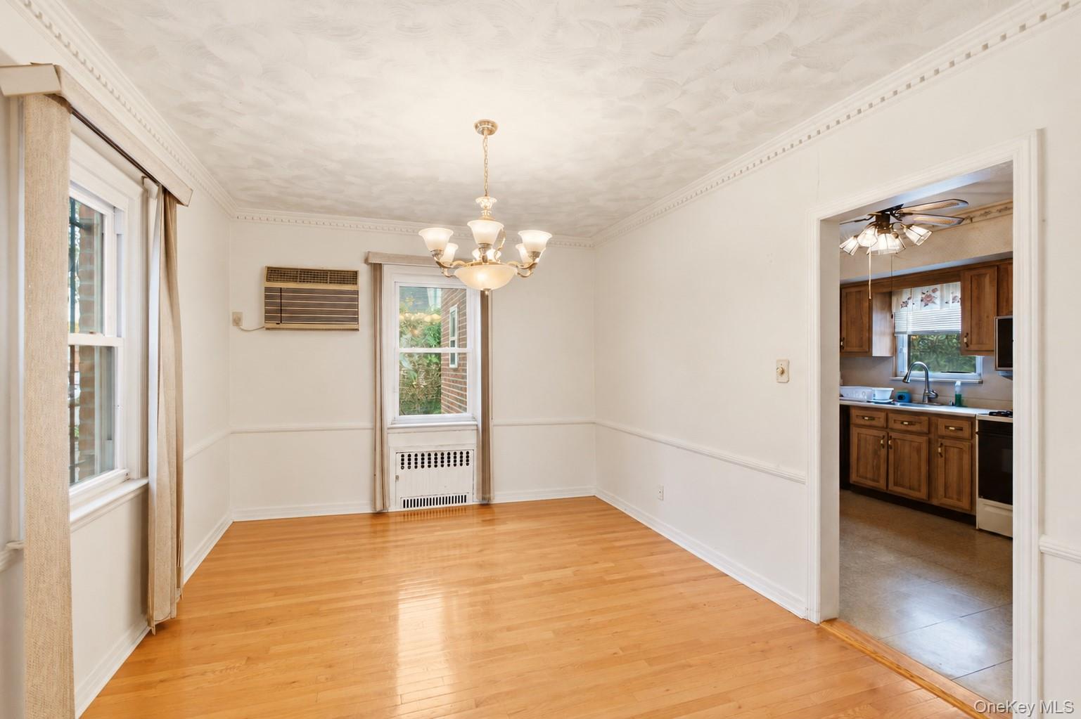 Single Family 25th Avenue Queens, NY 11357, MLS-1058592-6