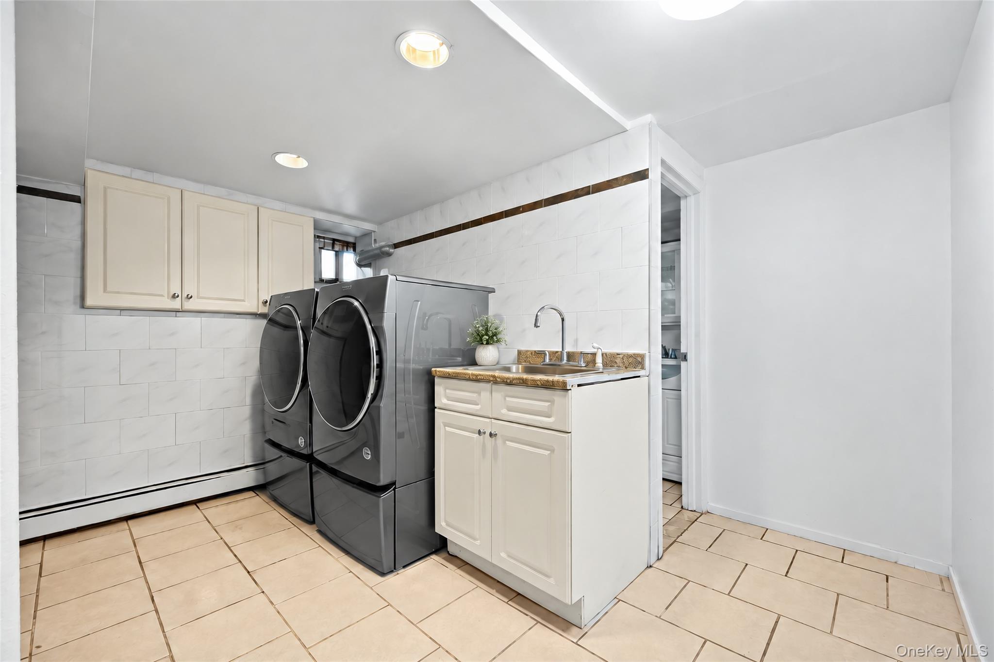 Single Family 45th Avenue Queens, NY 11358, MLS-1058681-11