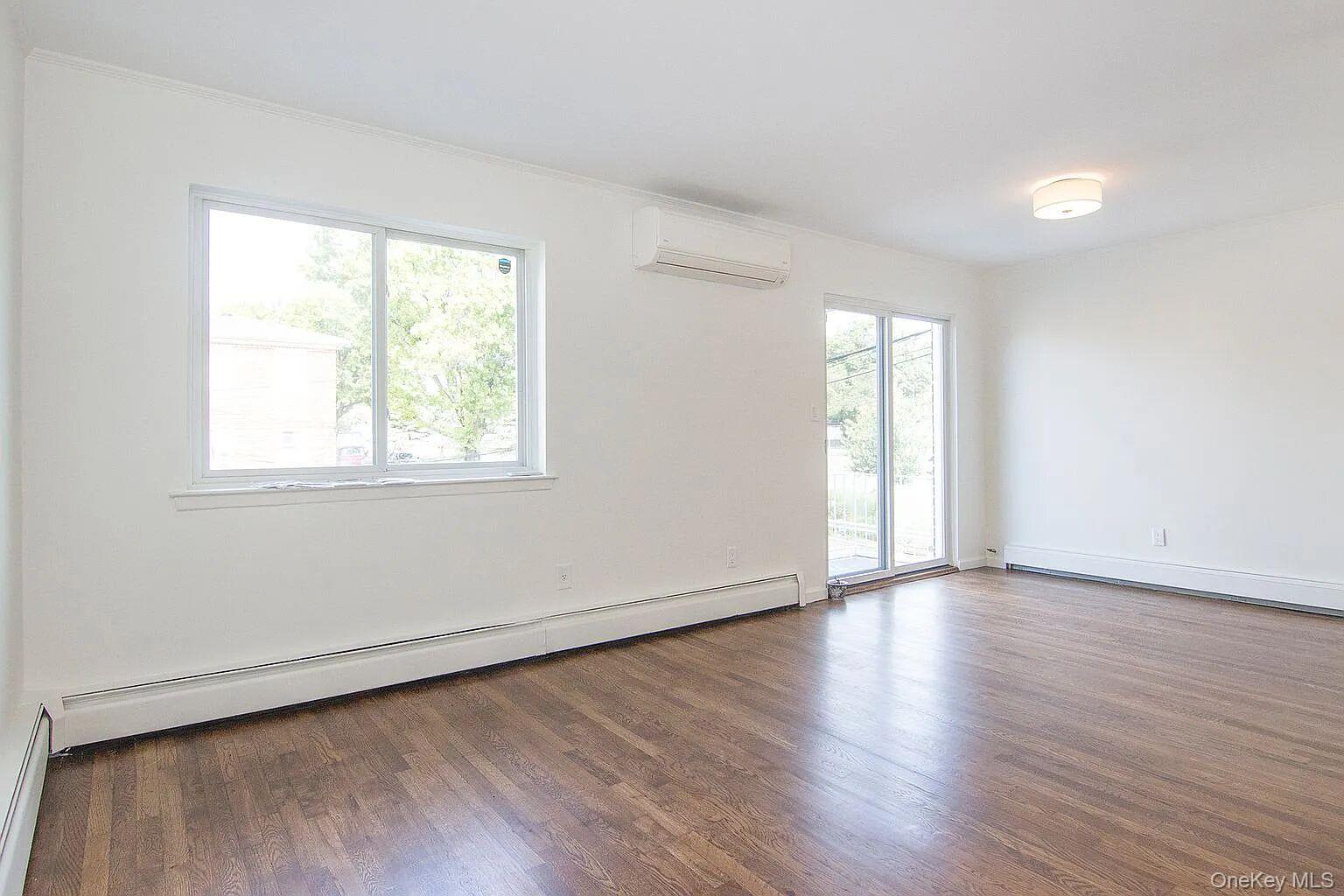 Single Family 170th Street  Queens, NY 11365, MLS-1058743-3