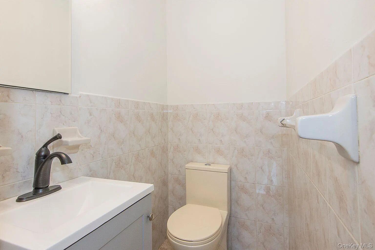 Single Family 170th Street  Queens, NY 11365, MLS-1058743-4