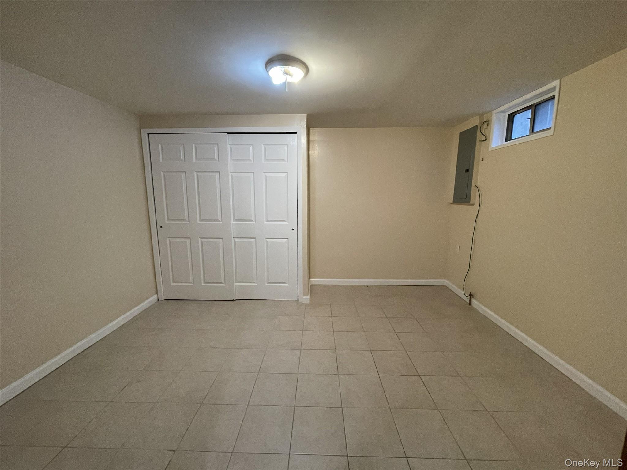 Single Family 61st Road Queens, NY 11367, MLS-1058786-10
