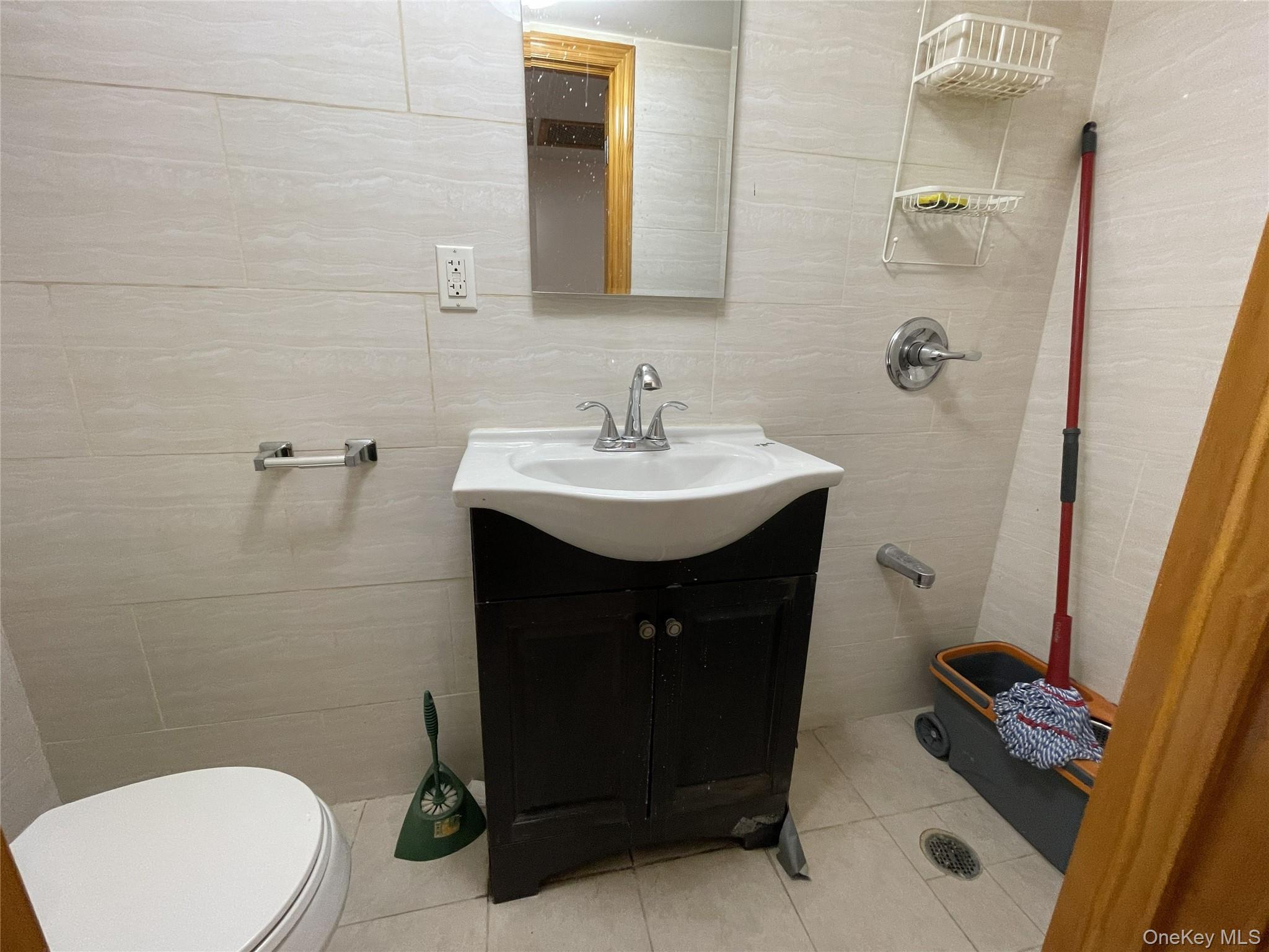 Single Family 61st Road Queens, NY 11367, MLS-1058786-11