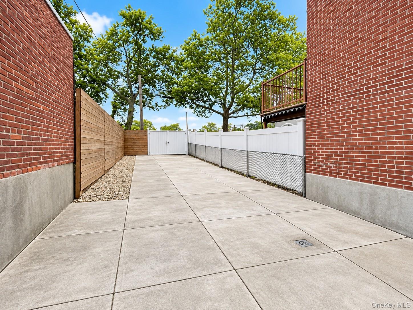 Single Family 61st Road Queens, NY 11367, MLS-1058786-2