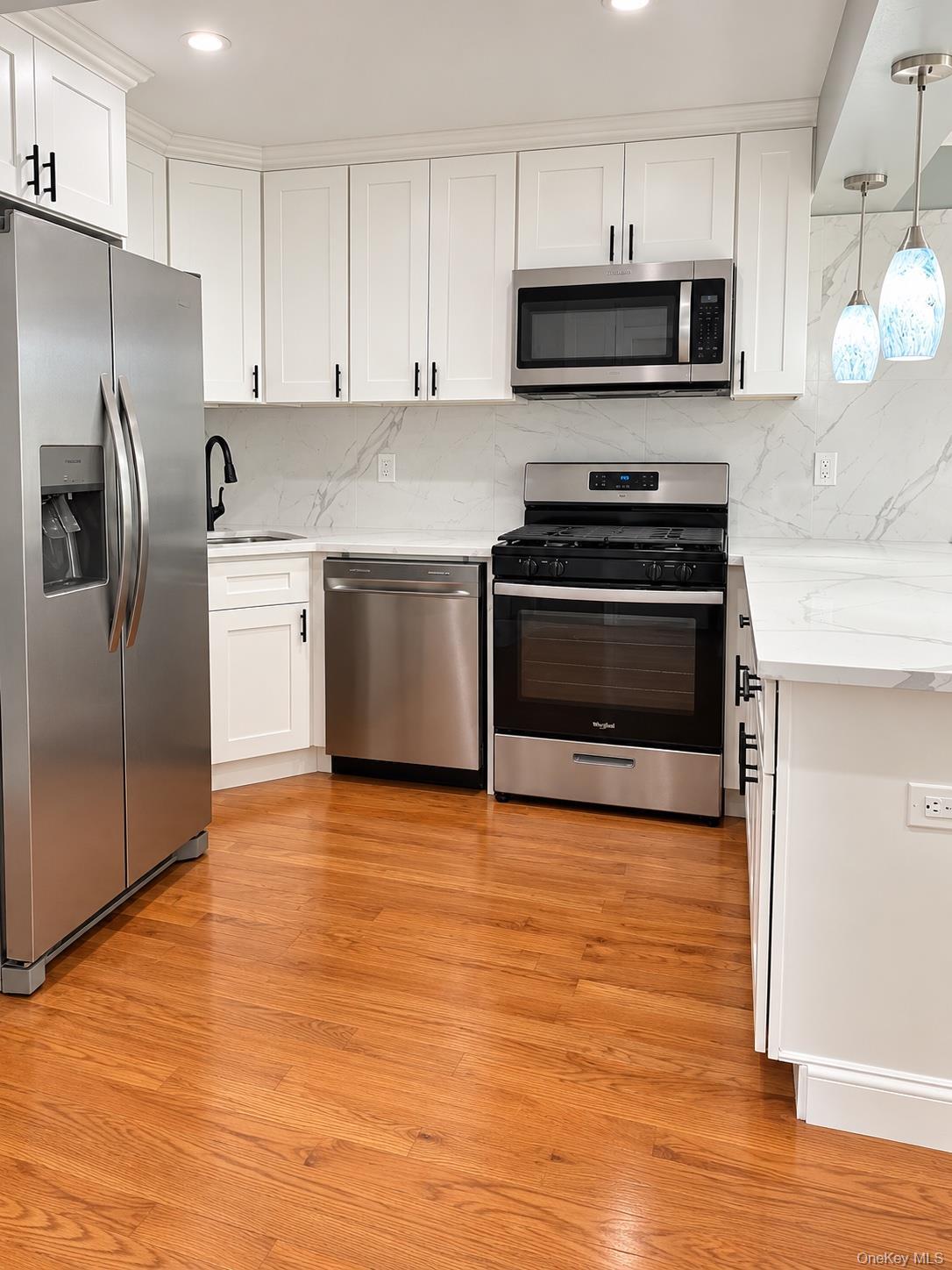 Single Family 208th Street  Queens, NY 11411, MLS-1058793-22