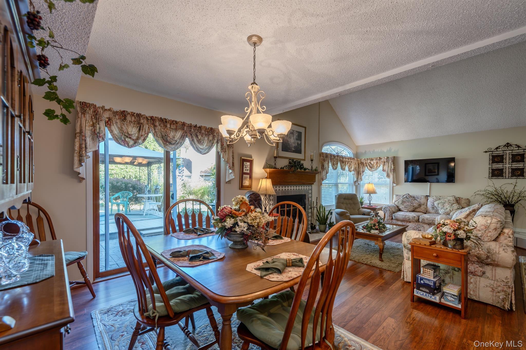 Single Family Cottonwood Circle  Ulster County, NY 12477, MLS-1058796-10