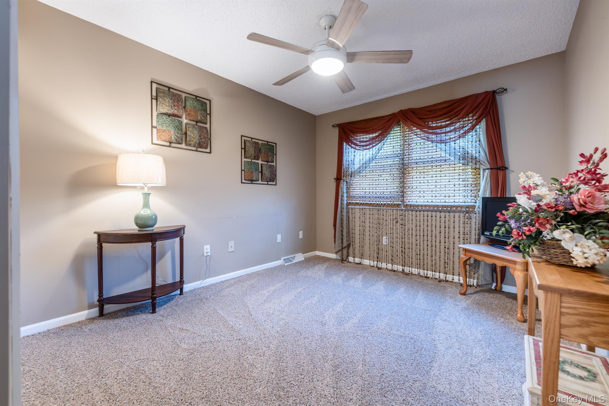 Single Family Cottonwood Circle  Ulster County, NY 12477, MLS-1058796-28