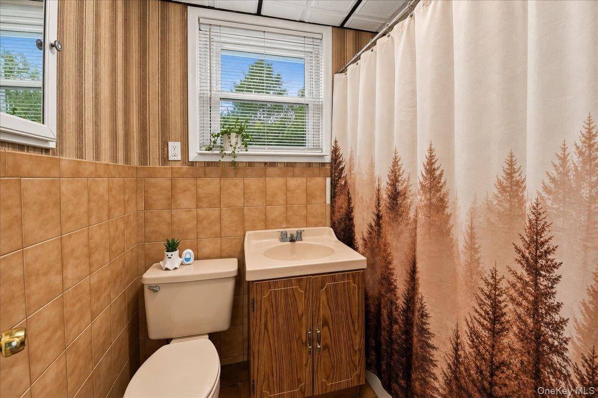 Single Family Harding Avenue Bronx, NY 10465, MLS-1058858-18