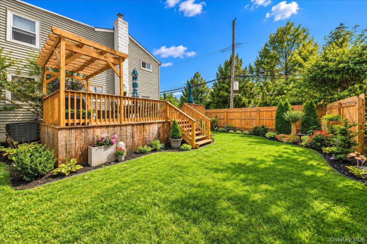 Single Family Harding Avenue Bronx, NY 10465, MLS-1058858-22